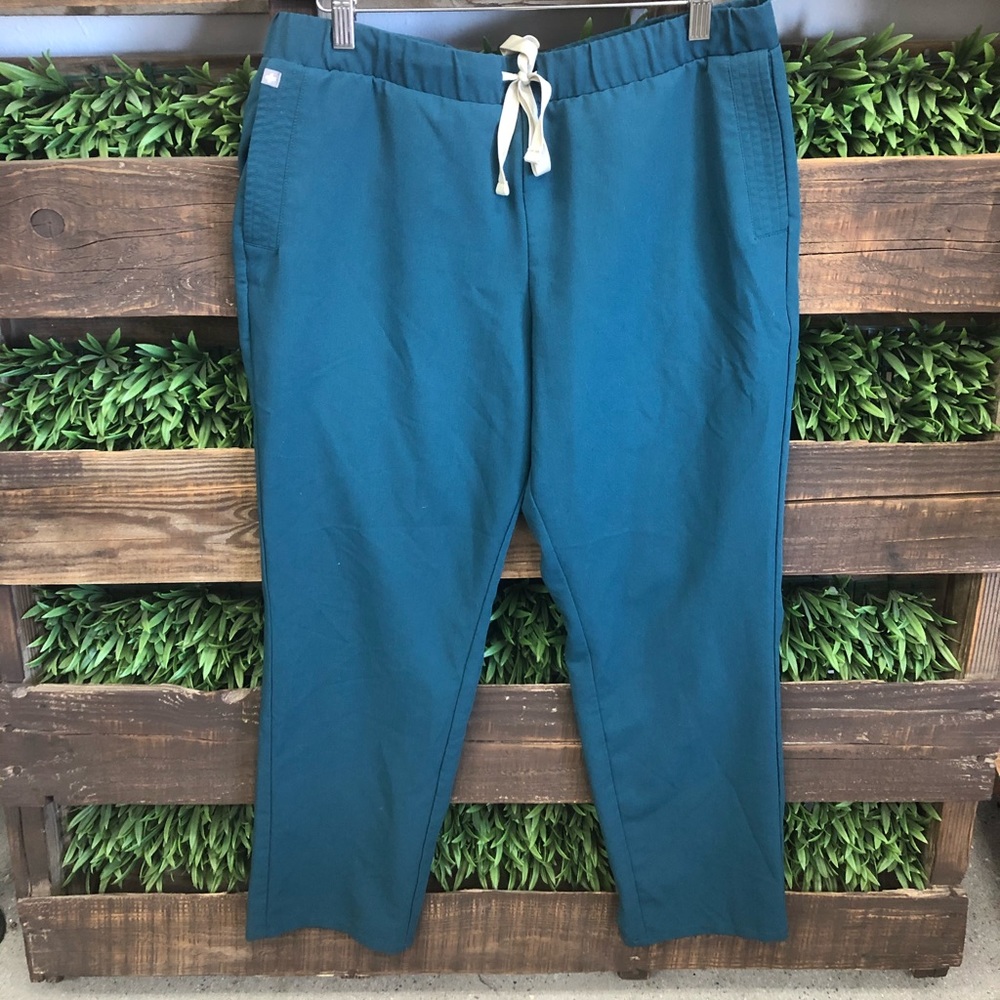 Figs Technical Women’s Scrubs Pants Bototms